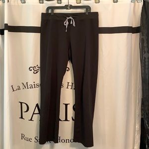 FIGS SCRUB PANTS SIZE LARGE PO#1365